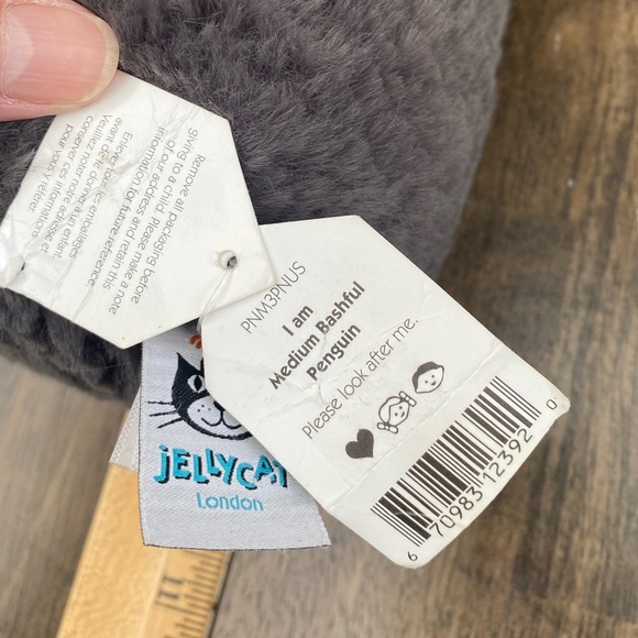 Jellycat medium Bashful Penguin. - Picture 6 of 7